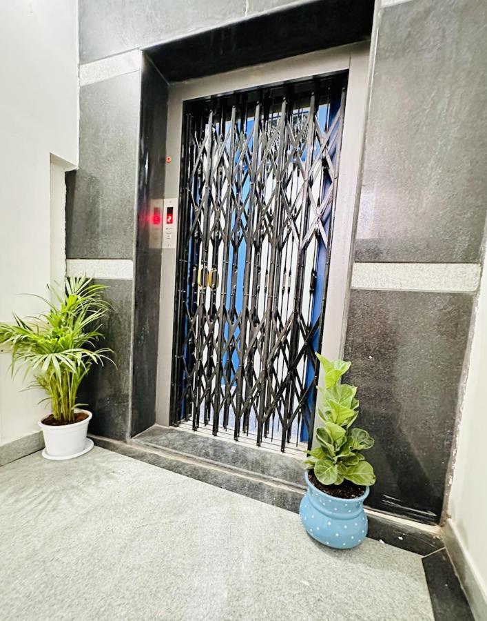 Tirupati Homestay - Shilparamam - Luxury Ac Apartments By Stayflexi - Fast Wifi, Kitchen, Android Tv - Walk To Ps4 Pure Veg Restaurant - Easy Access To Airport, Railway Station And To All Temples Buitenkant foto