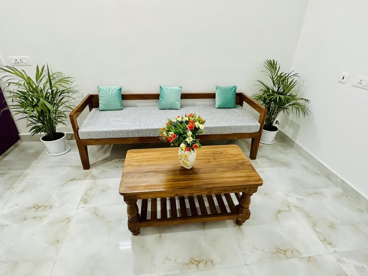 Tirupati Homestay - Shilparamam - Luxury Ac Apartments By Stayflexi - Fast Wifi, Kitchen, Android Tv - Walk To Ps4 Pure Veg Restaurant - Easy Access To Airport, Railway Station And To All Temples Buitenkant foto