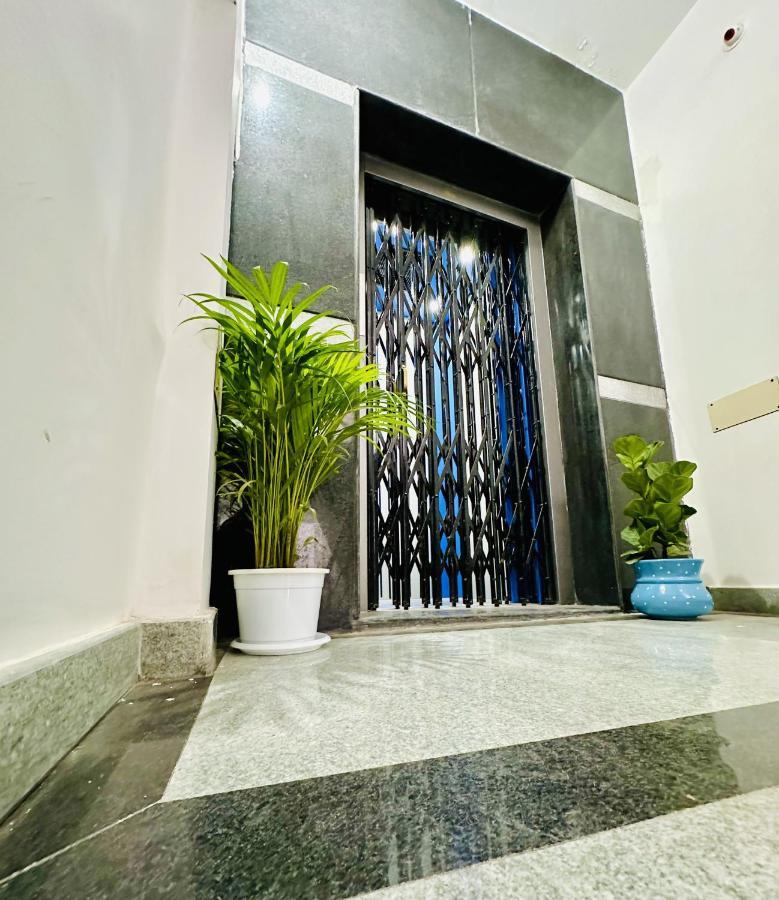 Tirupati Homestay - Shilparamam - Luxury Ac Apartments By Stayflexi - Fast Wifi, Kitchen, Android Tv - Walk To Ps4 Pure Veg Restaurant - Easy Access To Airport, Railway Station And To All Temples Buitenkant foto